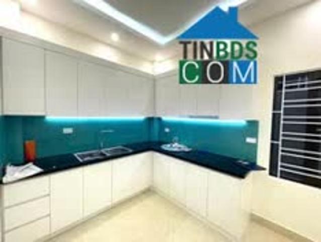 Nhà lô góc 4 tầng Minh Khai HBT diện tích 40M mặt tiền 6M ngõ thông ở ngay