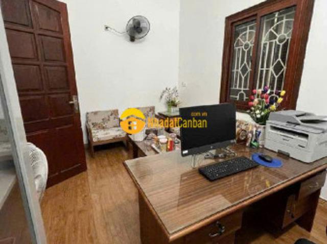 Nhà mặt ngõ bạch mai 35m² ô tô vào nhà lô góc 2 mặt thoáng