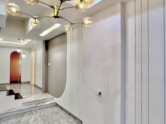 Nhà mặt đường Hồng Lĩnh, Nha Trang thiết kế hiện đại, cực đẹp