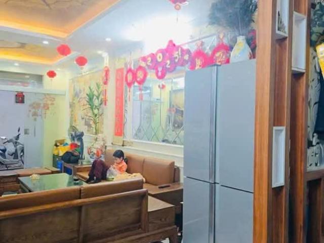 Nhà MẶT PHỐ MẶT TIỀN KHỦNG 95 m giá 35 tỷ, Hoàng Văn Thái Thanh Xuân