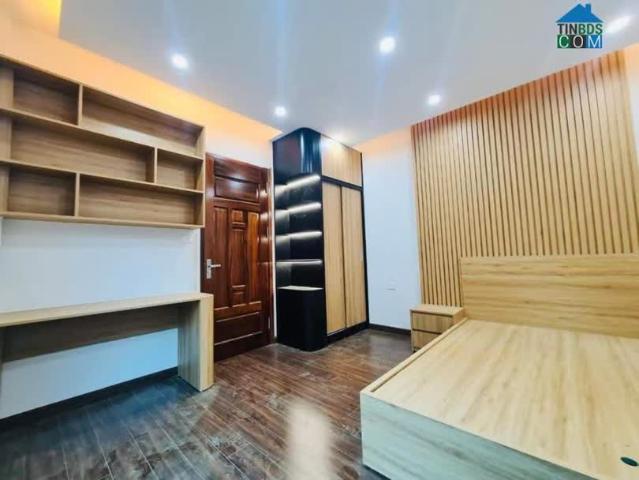 Nhà mặt phố Ngô Thì Sỹ, lô góc, view công viên, đường rộng 8m, dt 42 x 5 t, giá nhỉnh 7 tỷ, kinh