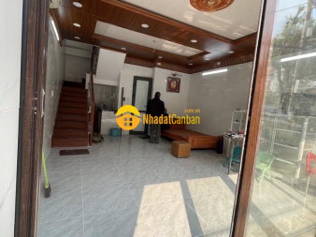 Nhà mặt phố kinh doanh mặt đường ô tô đầu cổng phố lụa oto đỗ ngày đêm kinh doanh sầm uất