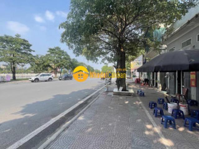 Nhà mặt phố thạch bàn long biên mặt phố thạch bàn kinh doanh đỉnh cao full tiền ích siêu hi