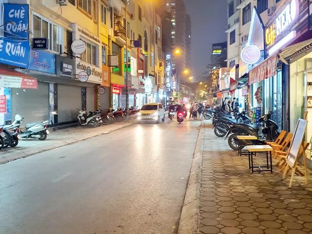 Nhà mặt phố Thái Hà Đống Đa kinh doanh vỉa hè lô góc 25 tỷ. Mặt tiền rông hơn 5m