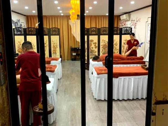 Nhà Mặt Phố! Việt Hưng 83M2 6 Tầng MT 6M 18 Tỷ