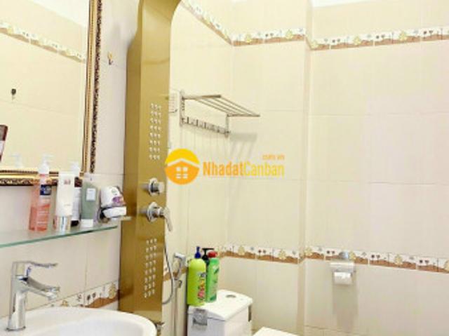 Nhà mặt tiền 3 tầng tiện kinh doanh, cách aeon 700m. 7,5 tỷ