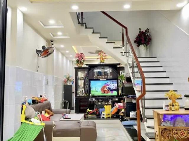 Nhà Mặt Tiền 3 Tầng 4,1x19,9m Đại Lộ 3 Phước Bình Quận 9 Giá 12.9 Tỷ