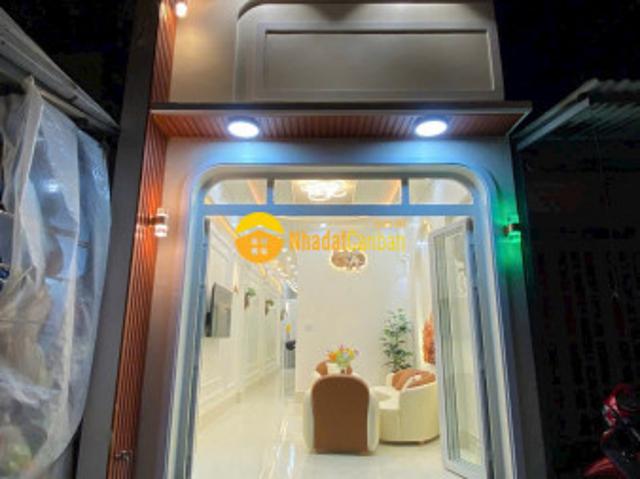 Nhà mặt tiền cạnh bv thành phố vĩnh long