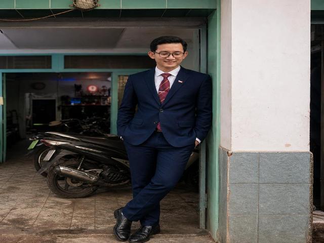 Nhà mặt tiề. N Chợ Phước Bình cạnh Đỗ Xuân Hợp. Đất vuông đẹp vỉa hè 3m, chỉ có 12 đồng