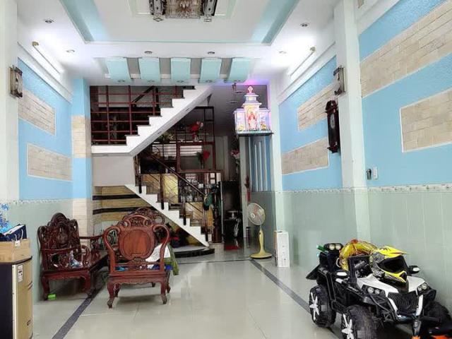 Nhà mặt tiền chính Tạ Quang Bửu P4Q8