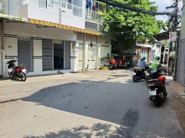 Nhà mặt tiền Gò Vấp đường số 6 ngang 4m dài 11m SHCN 44m2 trệt lầu HC đủ