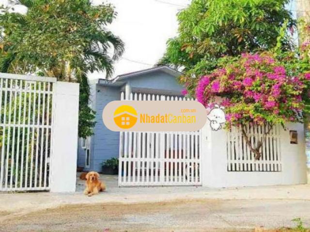 Nhà mặt tiền dt rộng 125m2 bình trưng đông q2