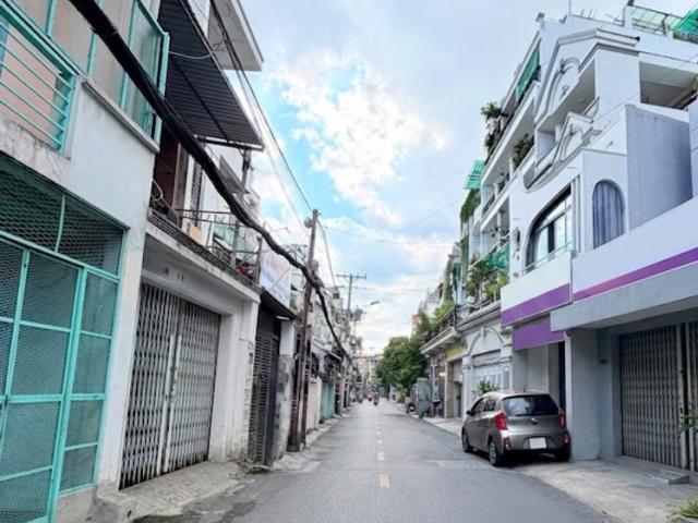 Nhà mặt tiền kinh doanh gần lạc long quân 60m² ngang 4m 5pn phường bảy hiền