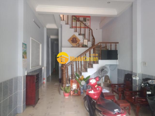 Nhà mặt tiền đường 11 phước bình dt 87m nhà 1 lầu