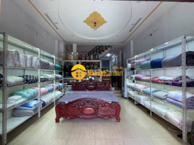 Nhà mặt tiền đường 297 phước long b, dt 100m, 3 lầu