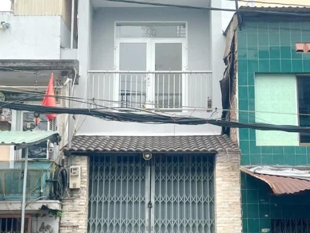 Nhà mặt tiền Đỗ Ngọc Quang Lộ 23 cũ P4Q8 giá 7.5 tỷ