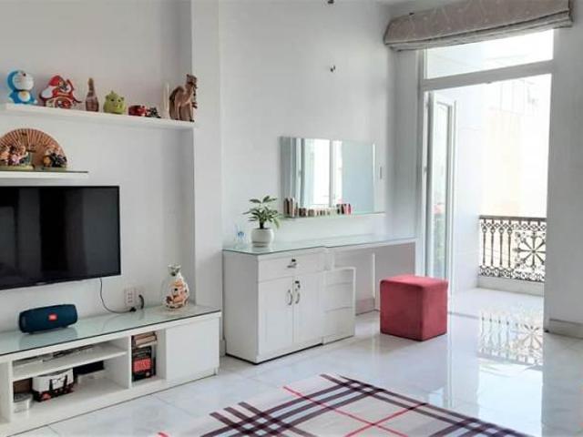 Nhà mặt tiền đường T8 Phường Tây Thạnh Quận Tân Phú 100m2 4 tầng giá chỉ 9.8 tỷ