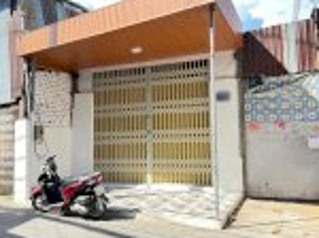 Nhà Mới Mặt Tiền C2 Ngay Chợ Phạm Hưng Bình Chánh. Giá 2.65 Tỷ Tl