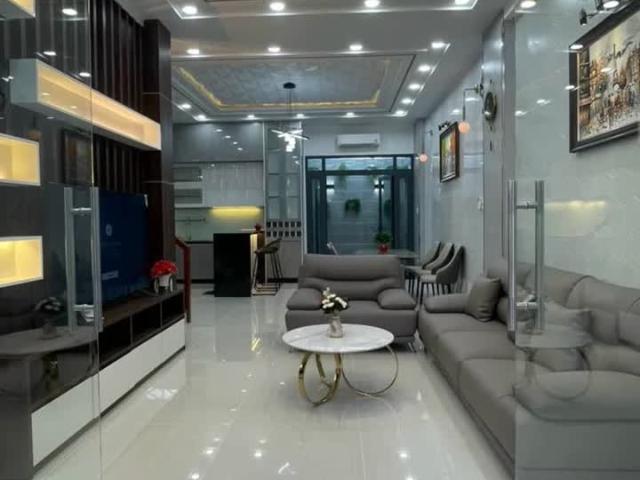 Nhà Mới Ở Ngay Ôtô Ngủ Nhà Hẻm Thông Ngang 5m 3 Tầng Lâm Văn Bền Quận 7 Chỉ 10 Tỷ. Lh: 0972998