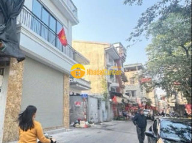 Nhà mới bồ đề 5tầng ôtô kinh doanh gần hồ đầy đủ nội thất