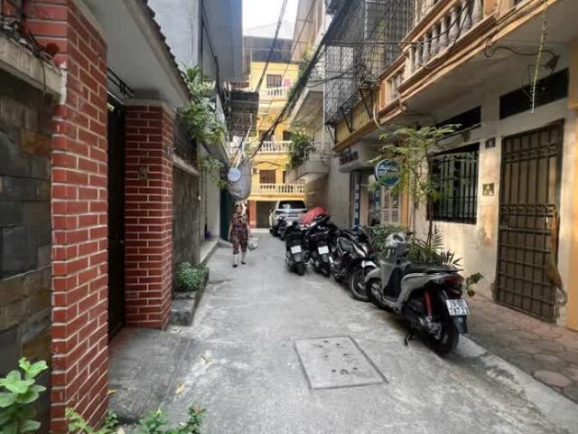 Nhà Mới Dương Quảng Hàm 40M2 X 6T Thang Máy, Lô Góc, 20M Ra Ô Tô Chỉ 10.9 Tỷ