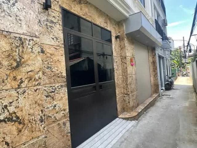 Nhà mới full nội thất phố hoa lâm 31m2 x 5 tầng mặt tiền 6.9m, 6.5 tỷ Long Biên