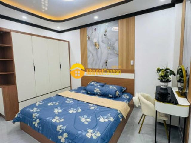 Nhà mới hiện đại 1 trệt 1 lầu 125m2 trung tâm bến lức