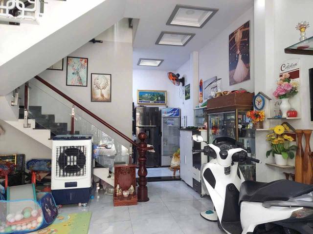 Nhà Mới Hoàn Công Đầy Đủ – Gần Chợ Nông Sản Thủ Đức – Hẻm xe tải Chỉ 4.45 Tỷ