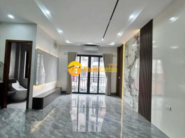 Nhà mới đẹp 6 tầng thang máy gần phố lê duẩn, ngõ nông thông thoáng, 55m2, trước nhà rộng, hơn 12 tỷ