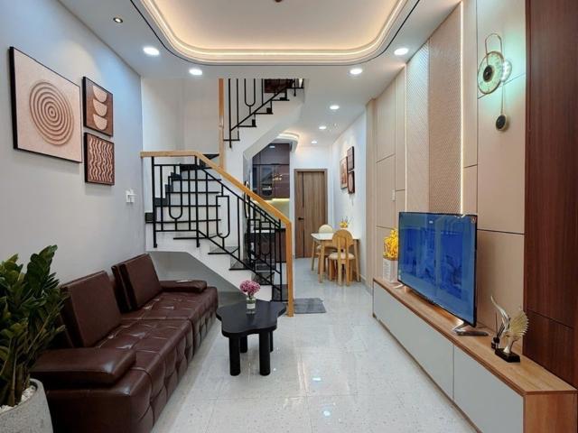 Nhà mới đẹp cô giang phan xích long – tặng full nội thất – 41m² – giá 6.35 tỷ