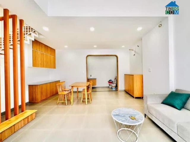 Nhà Mới Đẹp Full Nội Thất HXH Đỗ Ngay Cửa Sổ Vuông Vức