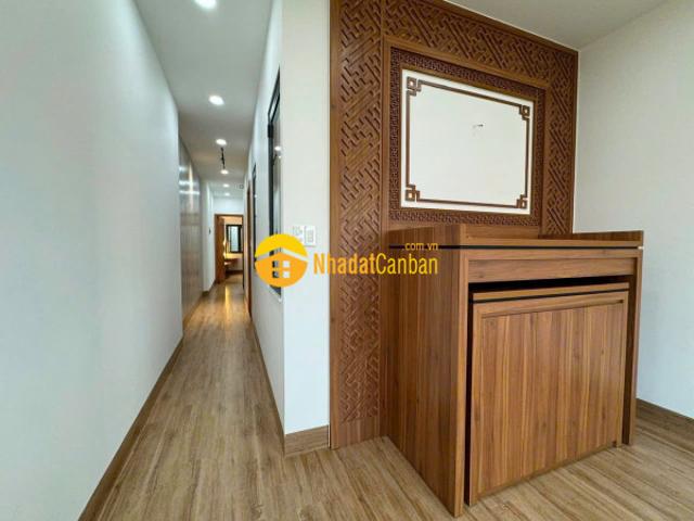 Nhà mới đẹp mặt tiền kinh doanh đầu nguyễn thị minh khai 10.9 tỷ