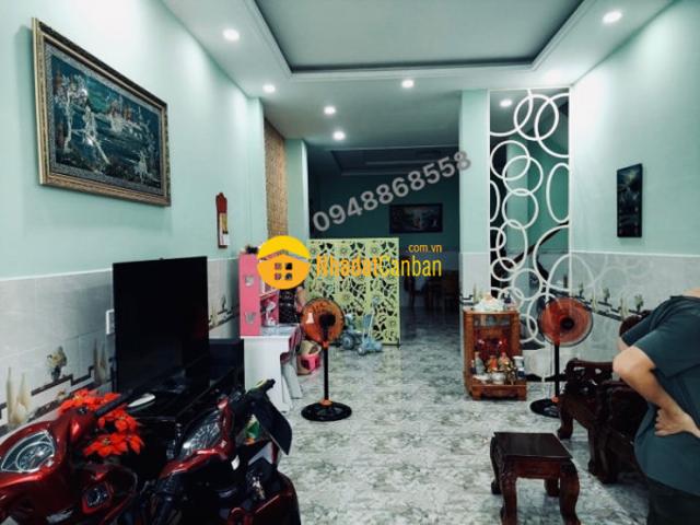 Nhà mới phạm thế hiển q8, hẻm xe hơi sát nhà, không quy hoạch, 74m2, chỉ nhỉnh 4 tỷ