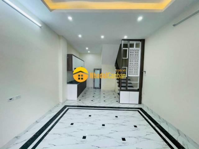 Nhà mới tinh gần phố ngõ ba gác giải phóng. 36m 5 tầng mt 3.6 giá 3.95tỷ