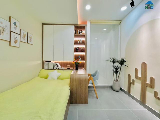 Nhà Mới Xây 90m² Hoàn Công, 2.3 Tỷ, Đầy Đủ Nội Thất, Gần Chợ Bc, Mt 8m