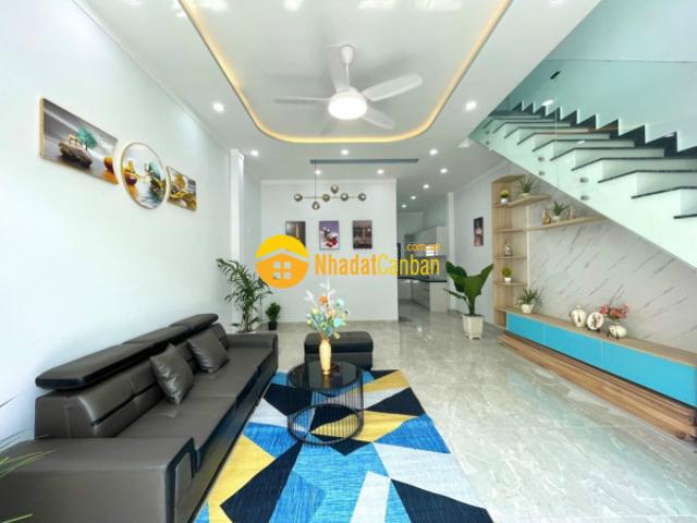 Nhà mới xây tthc tân uyên