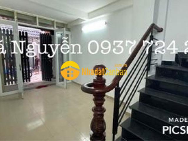Nhà mới xây vào ở ngay tt quận 10