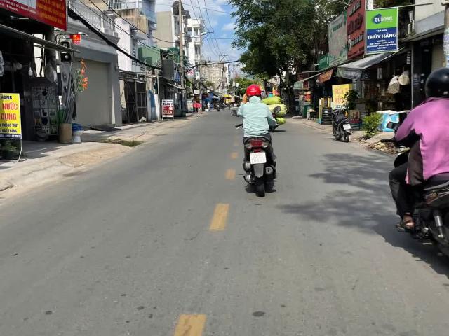 Nhà Mới Xây MT Huỳnh Thị Hai Trục KD Sầm Uất Nhất Q12 – Giá Chỉ 8,9 Tỷ TL