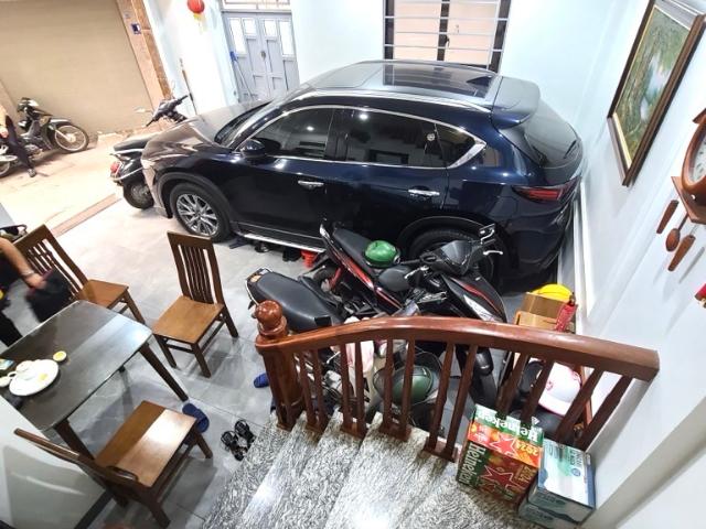 Nhà mới yên hòa gara lô góc ngõ thông 40m2 6 tầng giá 12 tỷ hơn