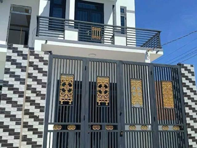 Nhà mới 1 trệt 1 lầu gần ngã 4 bến cá chỉ 800tr