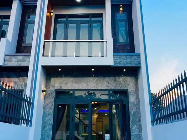 Nhà mới 1 trệt 1 lầu Lê Chí Dân chỉ 2,3 tỷ. Sổ hồng riêng, TP Thủ Dầu Một