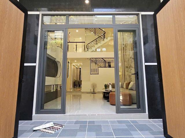 Nhà mới 5 tầng hẻm VIP đường Âu Dương Lân P2Q8 cũ P. Chánh Hưng. Giá 8,3 tỷ TL