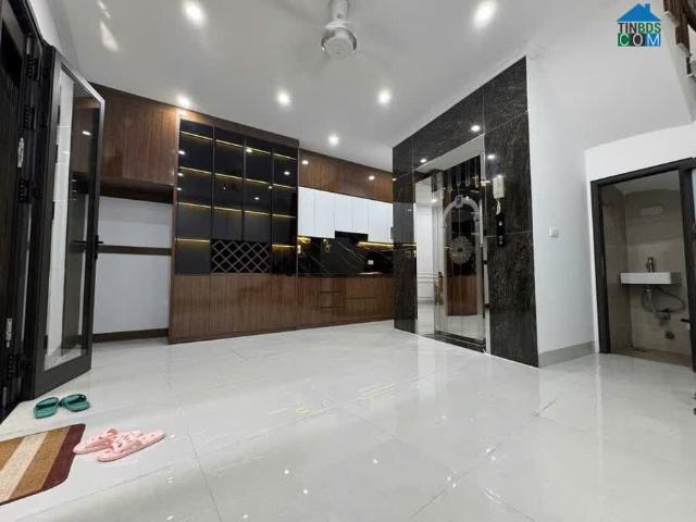 Nhà mát mà giá cực nóng nhỉnh 11 tỉ – Lô góc Hồ Tây, cắt lỗ bán gấp, gọi ngay kẻo lỡ!