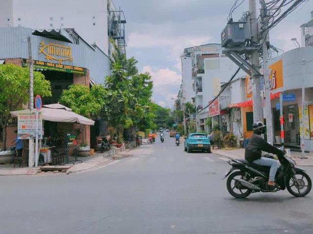 Nhà Mai Văn Vĩnh Quận 7, dòng tiền lên đến 600 triệu / năm, nhỉnh 6 tỷ. Gọi ngay Vinh Nhà Phố