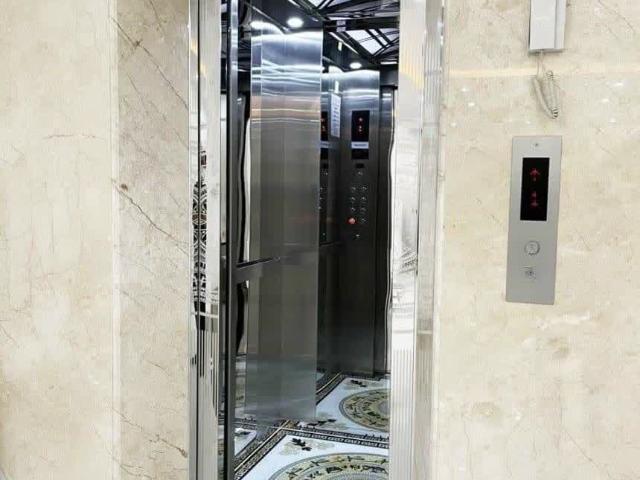 Nhà mình cho thuê nhà mới, căn góc, Mai Hắc Đế  vỉa hè 92m2* 5T 30 Tr