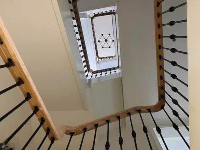 Nhà mình cho thuê nhà mới, hai cửa đi, Đội Cấn  vỉa hè 94m2* 5T 30 Tr