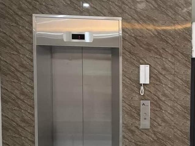Nhà mình cho thuê nhà mới, lô góc, Lạc Trung, 104m2x 4T vỉa hè 33 Tr