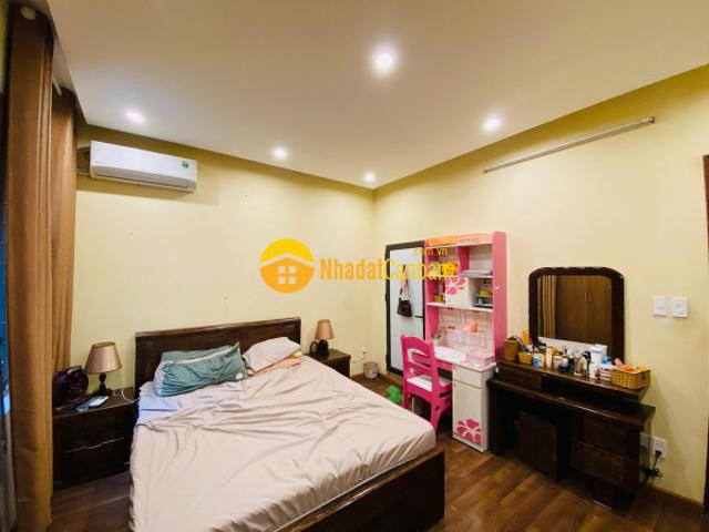 Nhà minh khai 45m2 mt 4m. Ngõ 5m. oto đỗ cửa 4.35 tỷ