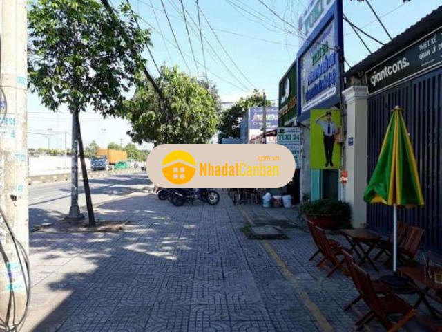 Nhà mt lê thị riêng q12 dt4x28m nhà cấp 4