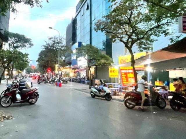 Nhà Nguyễn Khánh Toàn 45m2 x 6 tầng 9 phòng, dòng tiền 480tr/năm giá hơn 10 Tỷ